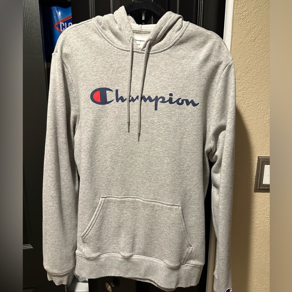 Men’s Fleece Champion Hoodie Size Large